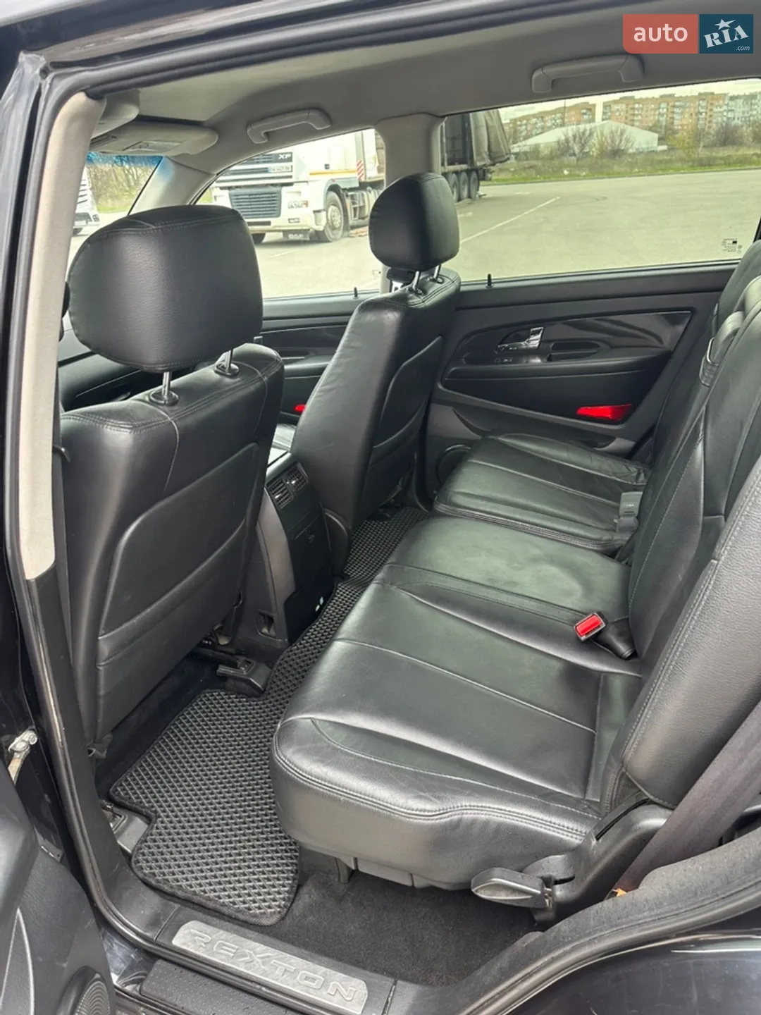 2011 SsangYong Rexton - мініатюра 20