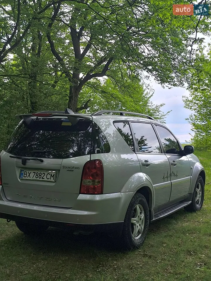 2010 SsangYong Rexton - мініатюра 10