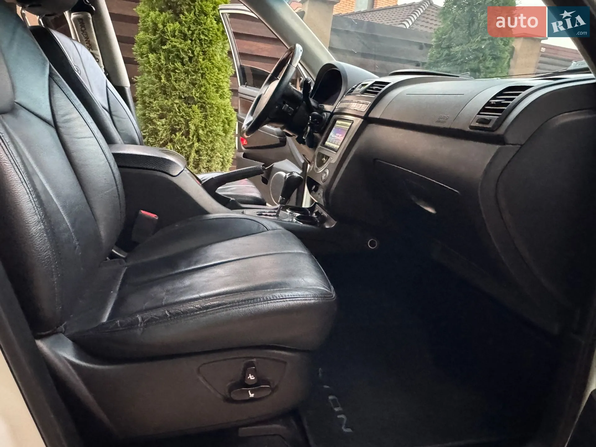 2012 SsangYong Rexton - мініатюра 31