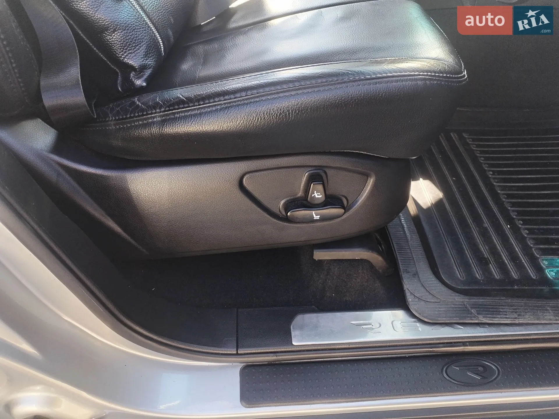 2012 SsangYong Rexton - мініатюра 13