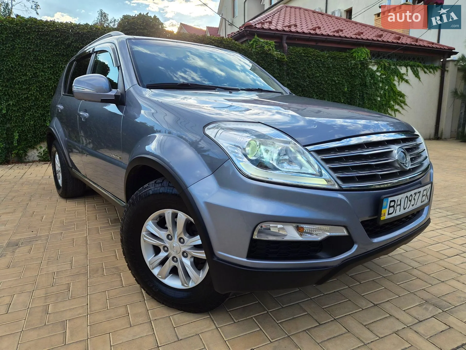 2012 SsangYong Rexton - мініатюра 2