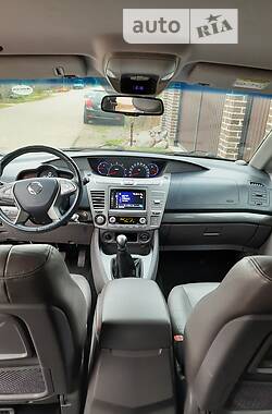 Минивэн SsangYong Rodius 2015 в 