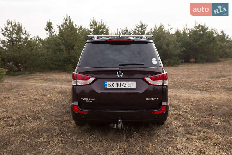 Минивэн SsangYong Rodius 2014 в Славуте фото 5 Минивэн SsangYong Rodius 2014 в Славуте