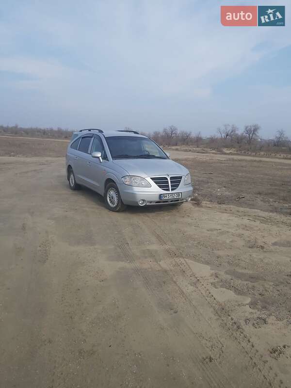 Минивэн SsangYong Rodius 2006 в Одессе
