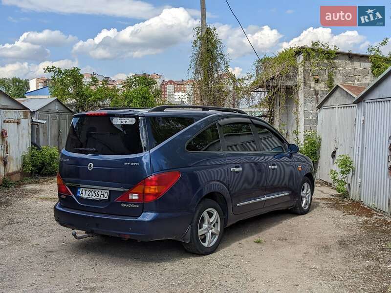 Мінівен SsangYong Rodius 2008 в Івано-Франківську
