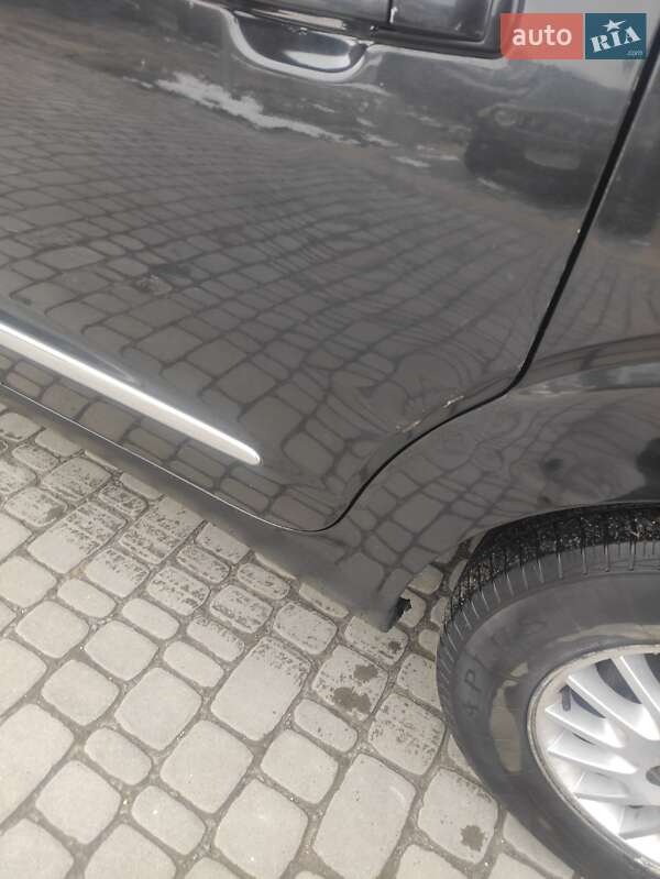 Минивэн SsangYong Rodius 2008 в Львове фото 7 Минивэн SsangYong Rodius 2008 в Львове