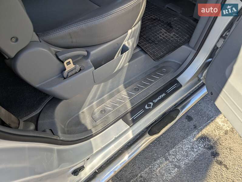 Минивэн SsangYong Rodius 2006 в Киеве фото 4 Минивэн SsangYong Rodius 2006 в Киеве