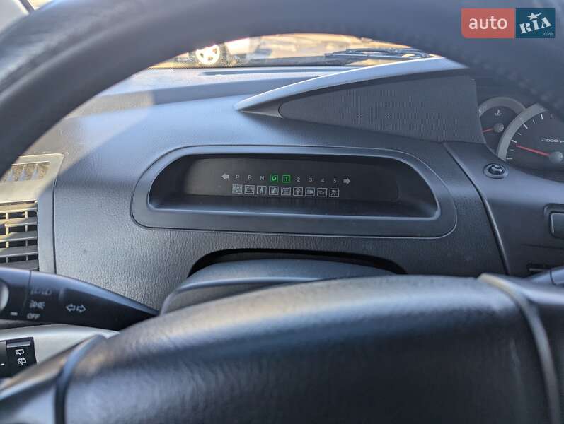 Минивэн SsangYong Rodius 2006 в Киеве фото 51 Минивэн SsangYong Rodius 2006 в Киеве