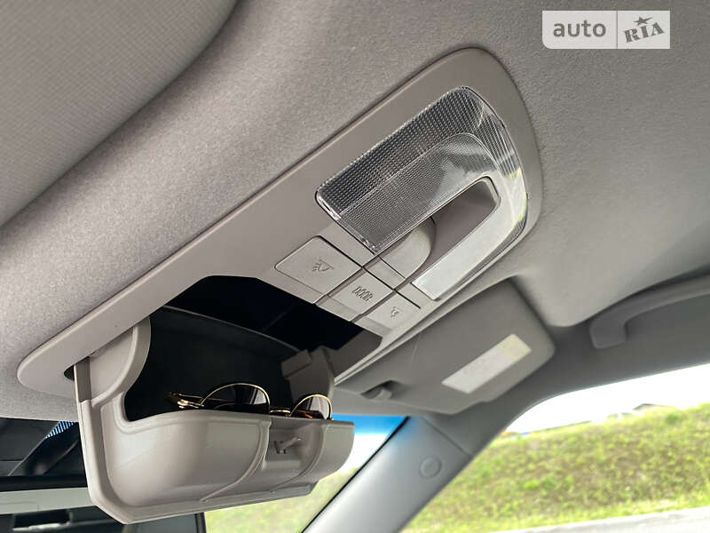 Внедорожник / Кроссовер SsangYong Tivoli 2015 в Львове фото 23 Внедорожник / Кроссовер SsangYong Tivoli 2015 в Львове