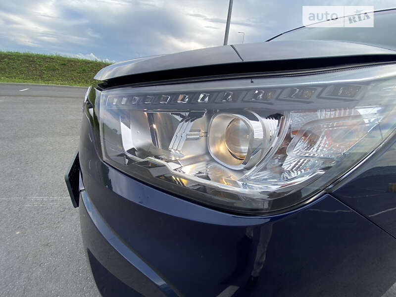 Внедорожник / Кроссовер SsangYong Tivoli 2015 в Львове фото 11 Внедорожник / Кроссовер SsangYong Tivoli 2015 в Львове