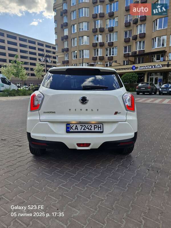 Внедорожник / Кроссовер SsangYong Tivoli 2018 в Софиевской Борщаговке