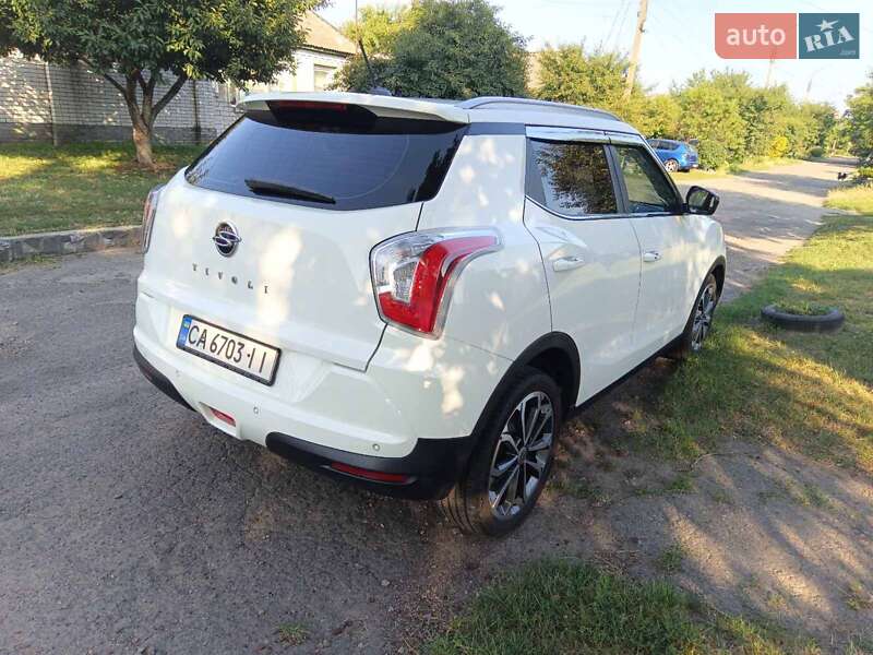 Внедорожник / Кроссовер SsangYong Tivoli 2017 в Черкассах фото 8 Внедорожник / Кроссовер SsangYong Tivoli 2017 в Черкассах