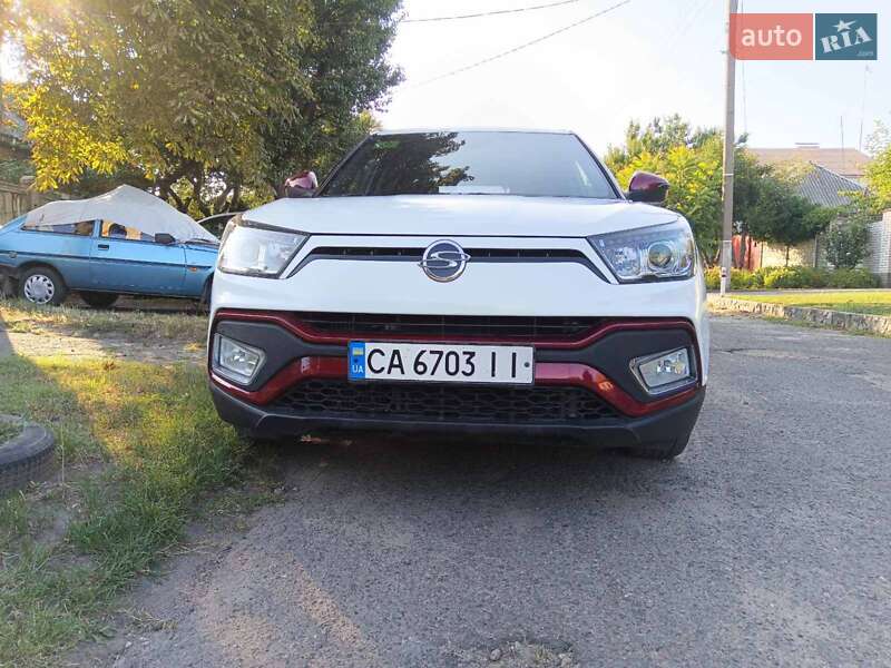 Внедорожник / Кроссовер SsangYong Tivoli 2017 в Черкассах фото 14 Внедорожник / Кроссовер SsangYong Tivoli 2017 в Черкассах