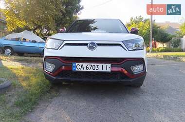 Позашляховик / Кросовер SsangYong Tivoli 2017 в 