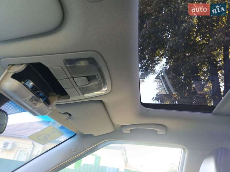 Внедорожник / Кроссовер SsangYong Tivoli 2017 в Черкассах фото 21 Внедорожник / Кроссовер SsangYong Tivoli 2017 в Черкассах