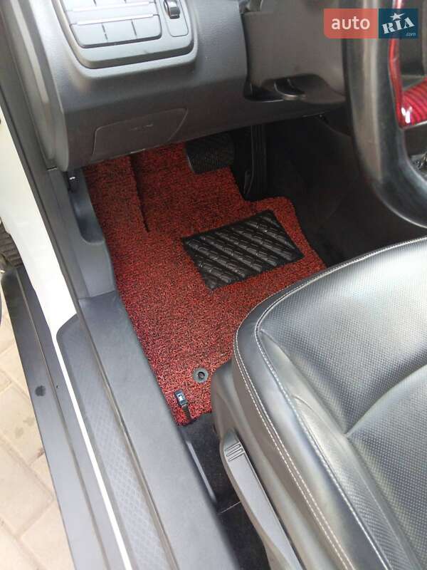 Внедорожник / Кроссовер SsangYong Tivoli 2017 в Черкассах фото 36 Внедорожник / Кроссовер SsangYong Tivoli 2017 в Черкассах