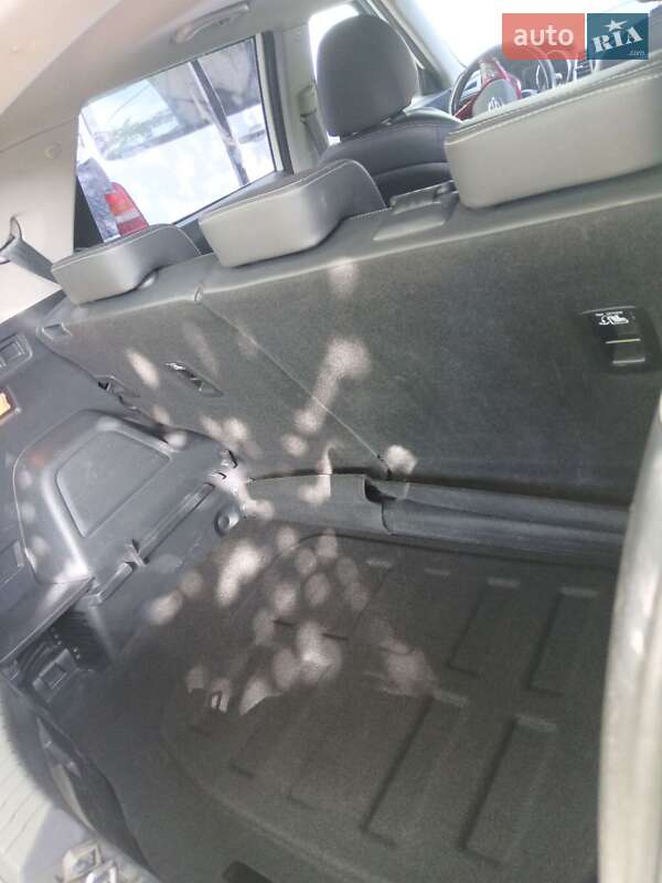 Внедорожник / Кроссовер SsangYong Tivoli 2017 в Черкассах фото 43 Внедорожник / Кроссовер SsangYong Tivoli 2017 в Черкассах