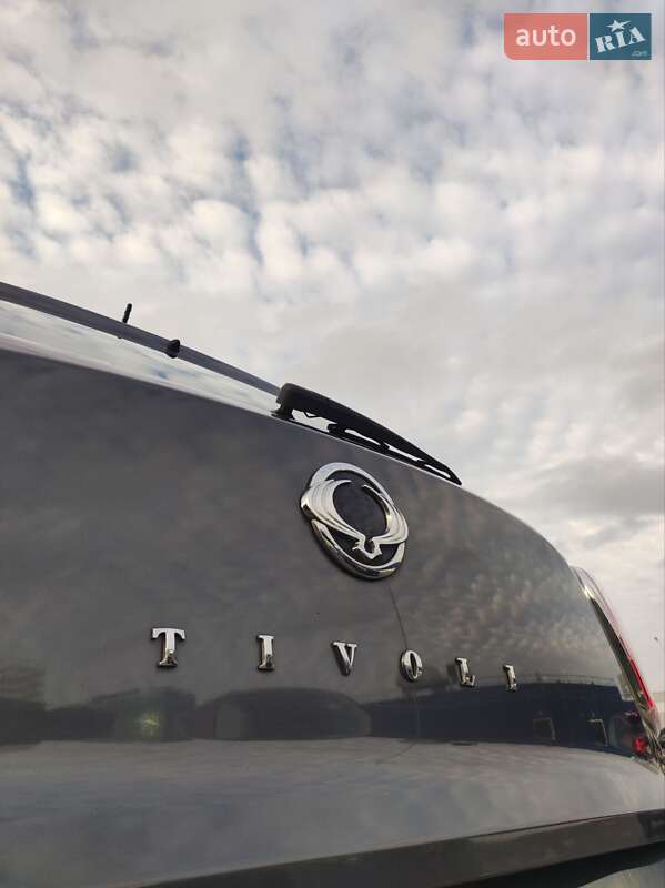 Позашляховик / Кросовер SsangYong Tivoli 2016 в Києві
