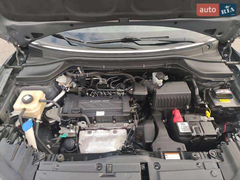 Внедорожник / Кроссовер SsangYong Tivoli 2016 в Киеве