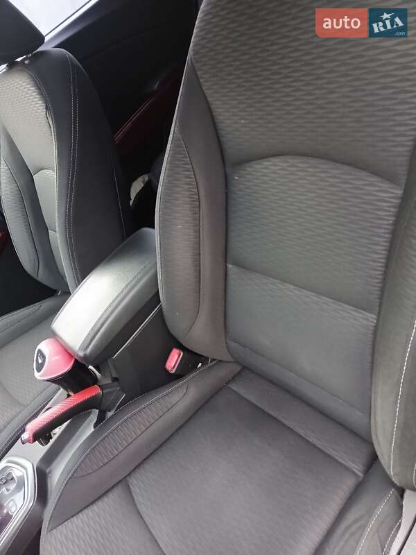 Внедорожник / Кроссовер SsangYong Tivoli 2017 в Черкассах