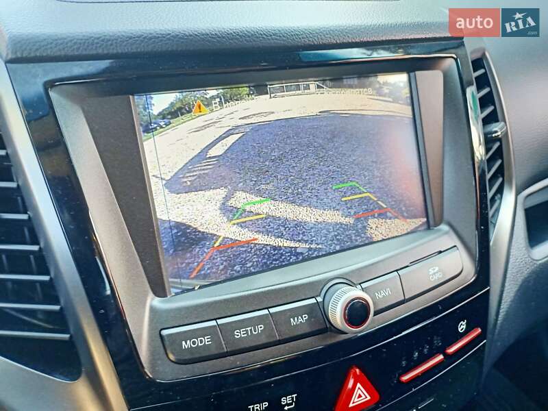 Внедорожник / Кроссовер SsangYong XLV 2016 в Ивано-Франковске