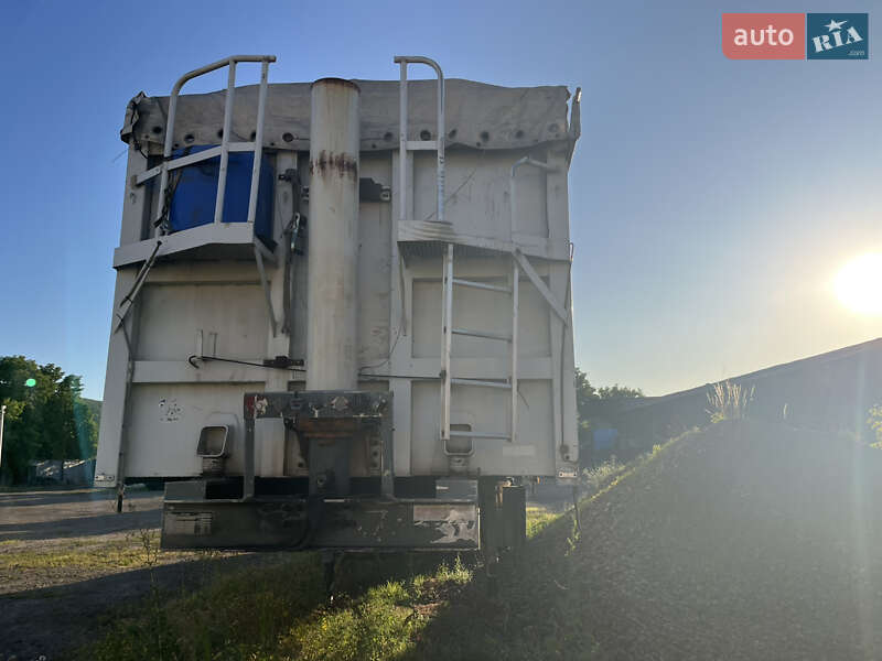 Зерновоз - напівпричіп STAS Alum 2004 в Львові