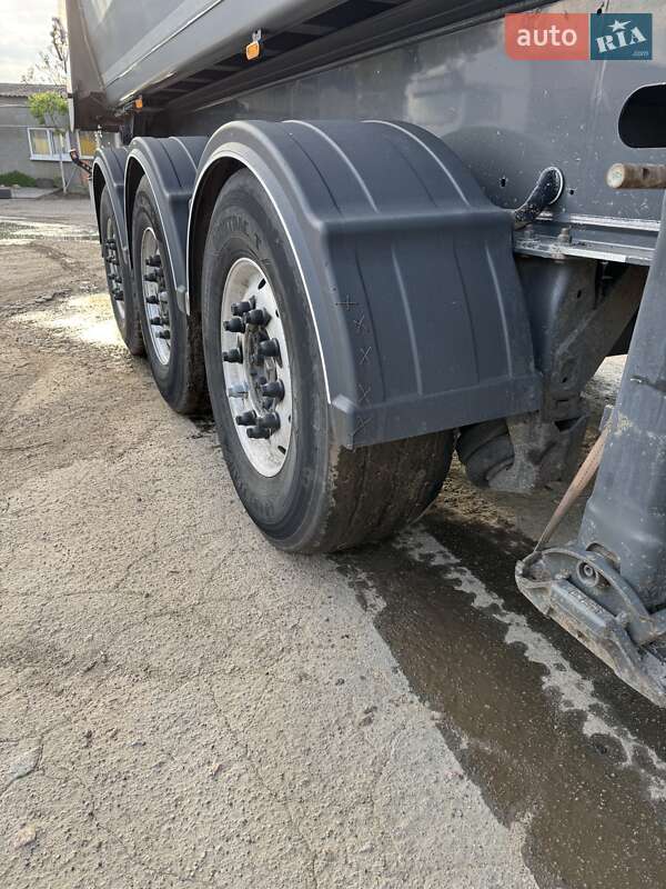 Самоскид напівпричіп STAS S 300CX 2012 в Одесі