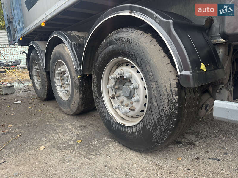 Зерновоз - напівпричіп STAS S 300CX 2010 в Кривому Розі