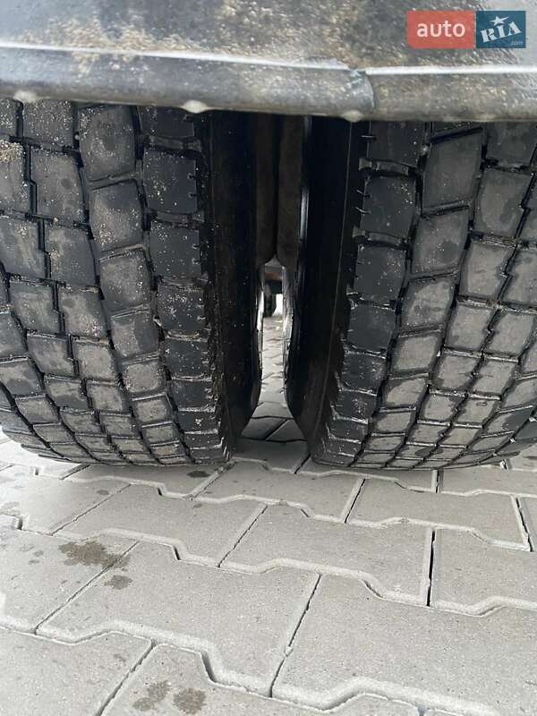 Зерновоз - напівпричіп STAS S3 2002 в Вінниці