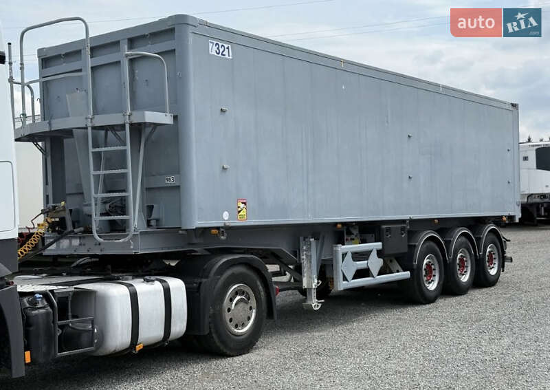 Самоскид напівпричіп STAS SA 339K 2009 в Рівному