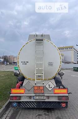 Цистерна напівпричіп Stokota OPL 2013 в Києві