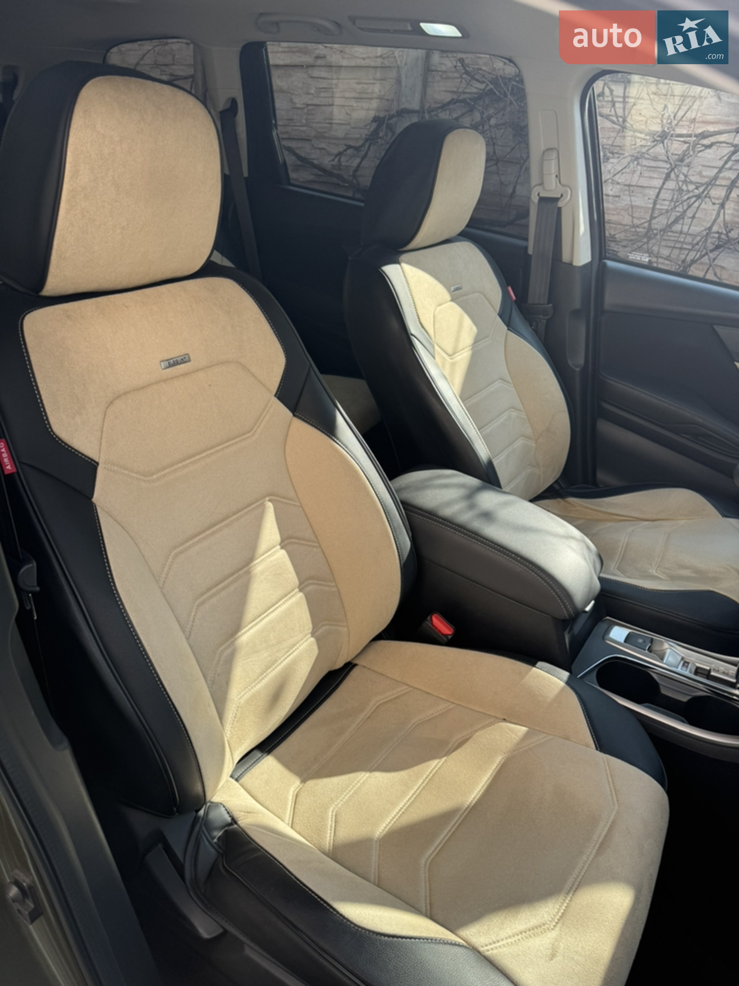 2021 Subaru Ascent - мініатюра 2
