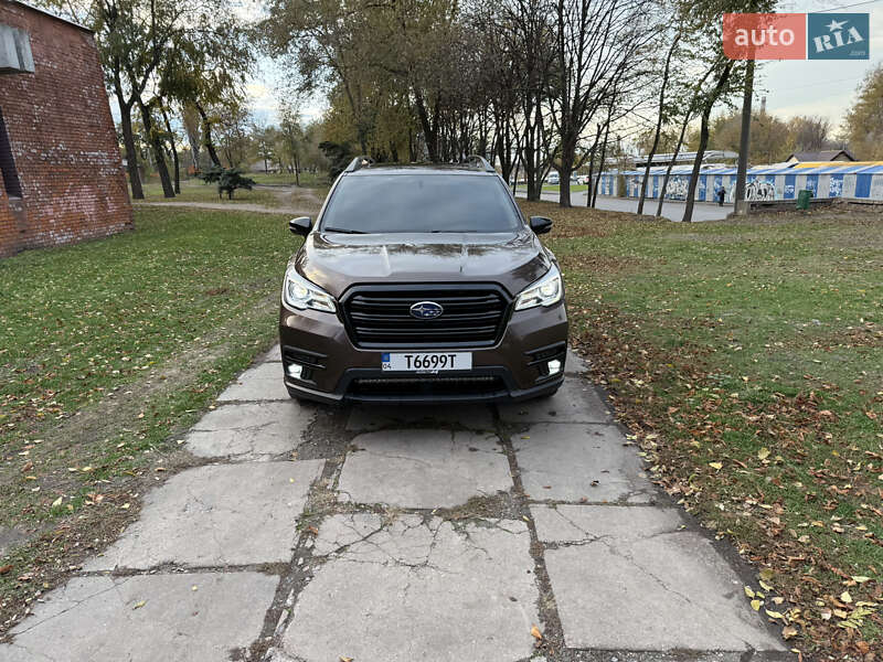 Внедорожник / Кроссовер Subaru Ascent 2018 в Днепре