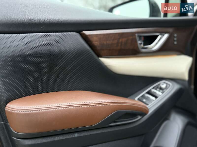 Внедорожник / Кроссовер Subaru Ascent 2018 в Киеве