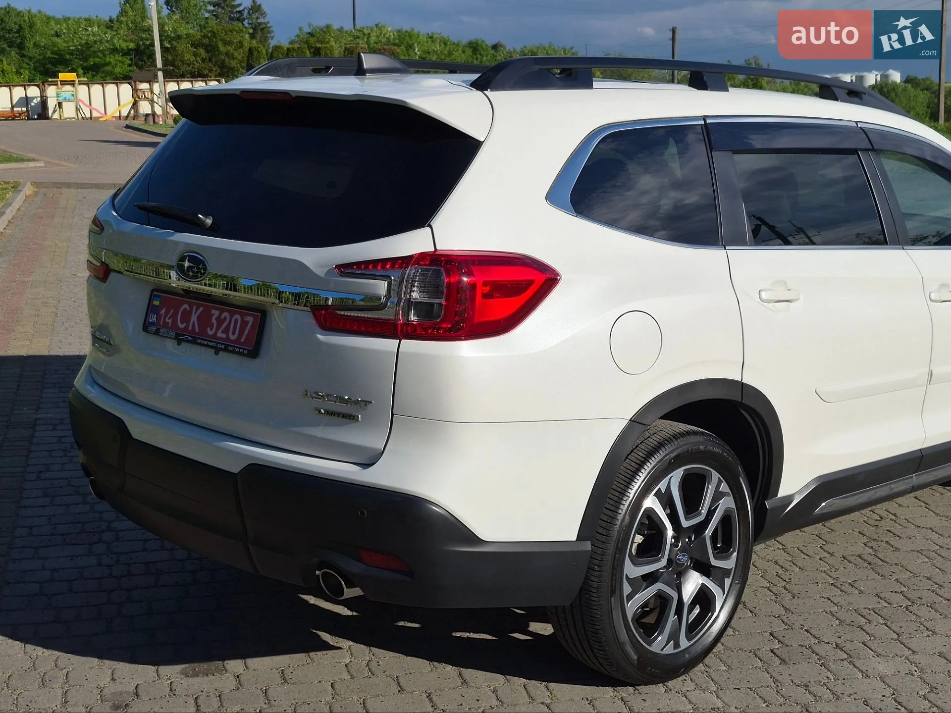2023 Subaru Ascent - мініатюра 12