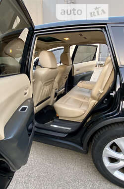 Внедорожник / Кроссовер Subaru B9 Tribeca 2005 в 