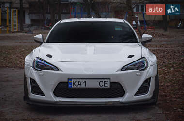 Купе Subaru BRZ 2014 в Киеве