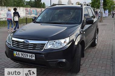 Внедорожник / Кроссовер Subaru Forester 2008 в 