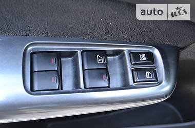 Внедорожник / Кроссовер Subaru Forester 2011 в 