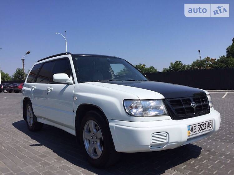 Внедорожник / Кроссовер Subaru Forester 1999 в Киеве