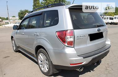 Внедорожник / Кроссовер Subaru Forester 2011 в Николаеве