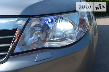 Позашляховик / Кросовер Subaru Forester 2010 в Львові