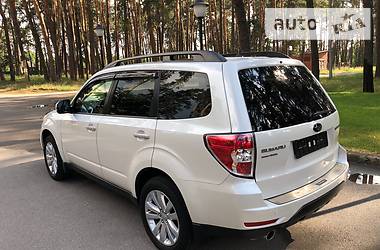 Внедорожник / Кроссовер Subaru Forester 2012 в Киеве