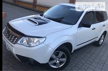 Позашляховик / Кросовер Subaru Forester 2011 в 