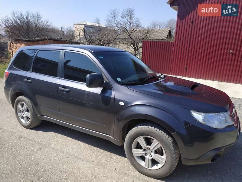Позашляховик / Кросовер Subaru Forester 2008 в Чернівцях