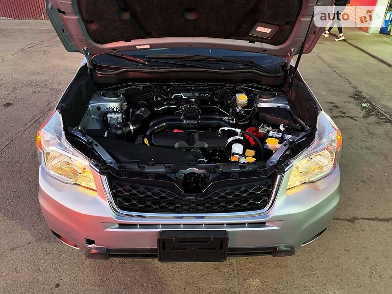 Позашляховик / Кросовер Subaru Forester 2015 в Чернівцях