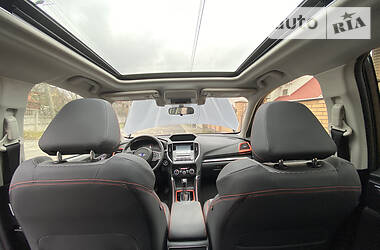 Позашляховик / Кросовер Subaru Forester 2019 в 