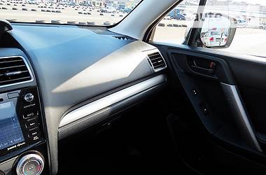 Позашляховик / Кросовер Subaru Forester 2016 в 
