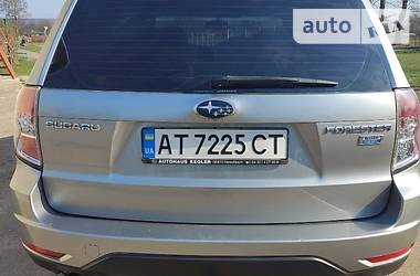 Позашляховик / Кросовер Subaru Forester 2010 в 