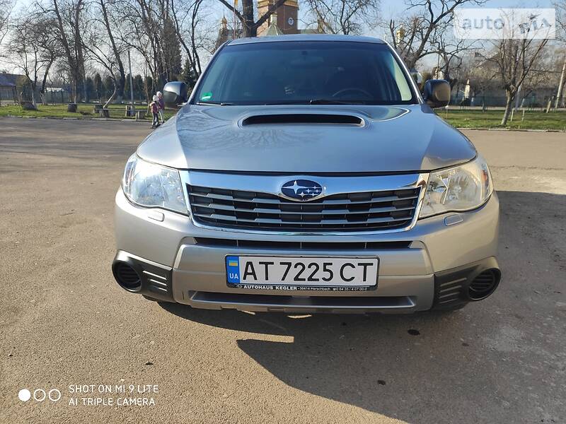 Внедорожник / Кроссовер Subaru Forester 2010 в Ивано-Франковске